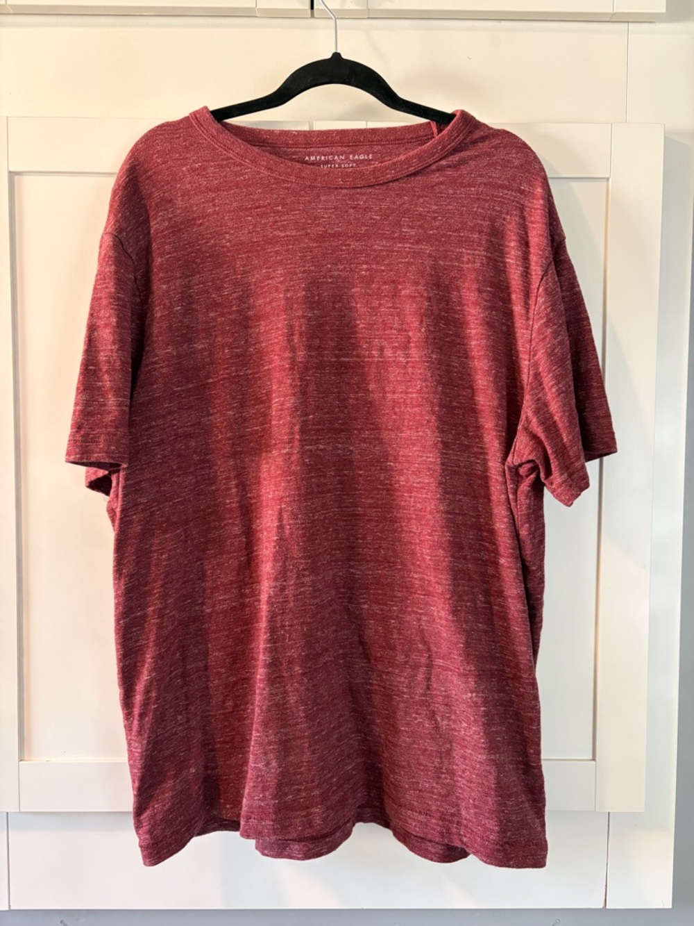 American Eagle Outfitters Men’s Marled Red Crewneck Tee